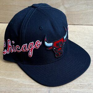 MITCHELL & NESS CHICAGO BULLS CHAMPIONSHIPS SNAPBACK HAT Adjustable NWOT